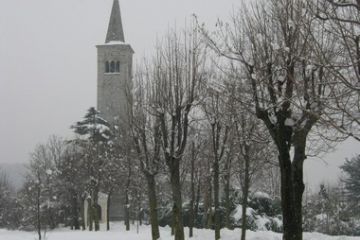 Chiesa Parrocchiale Santa Maria Vergine Assunta con la neve